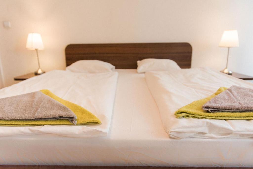 Lion Apartments In Historical Center, Bratislava Old Town Ngoại thất bức ảnh