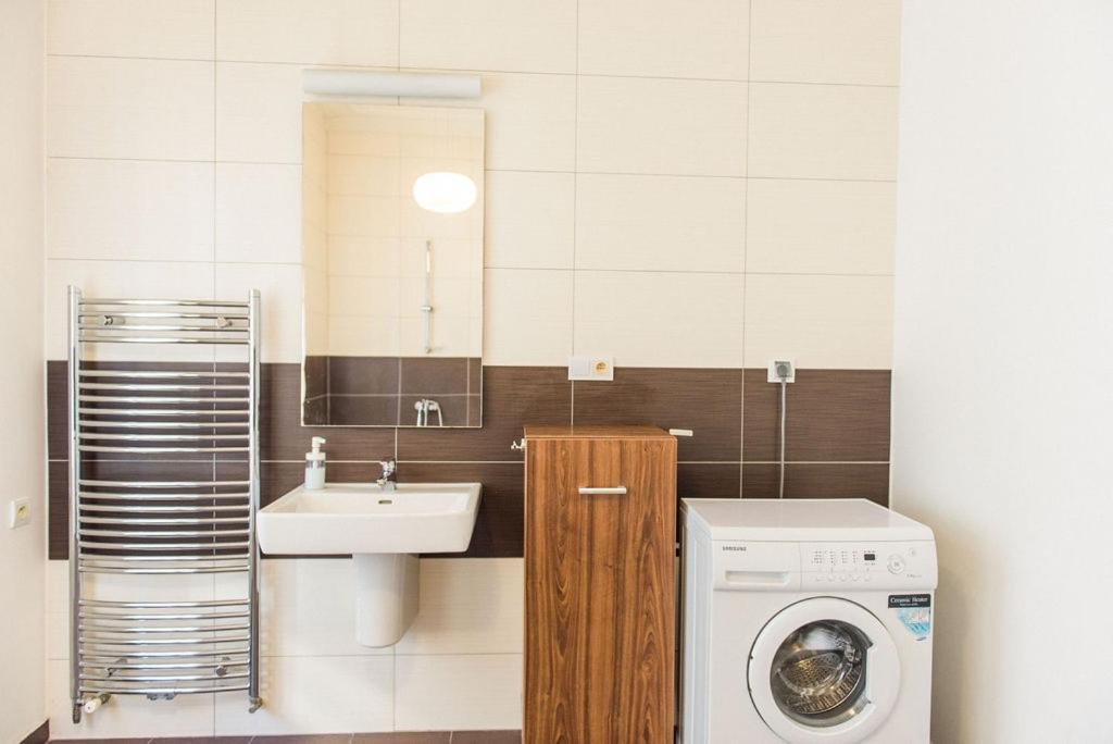 Lion Apartments In Historical Center, Bratislava Old Town Ngoại thất bức ảnh