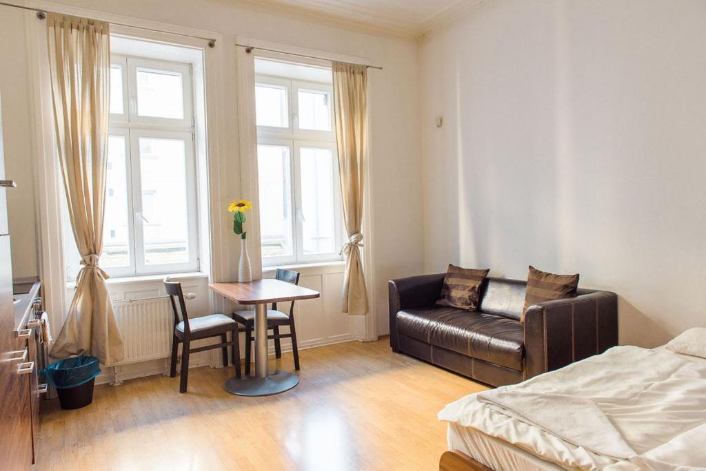 Lion Apartments In Historical Center, Bratislava Old Town Ngoại thất bức ảnh